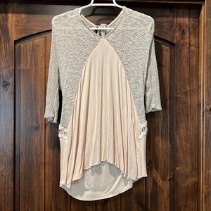 Daytrip flowing tunic 3/4 sleeves gray/blush